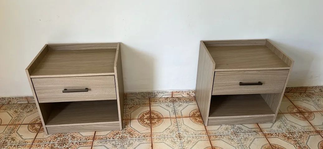 Mesa de cabeceira 