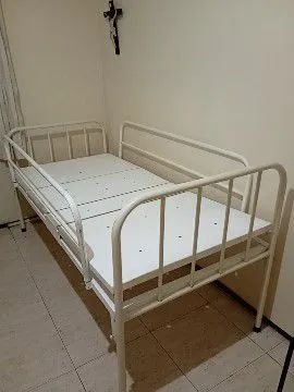 Cama Hospitalar com Colchão Ortobom  - Foto 2