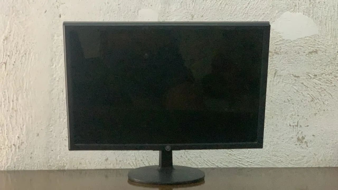 Monitor Quebrado para Retirada de Peças