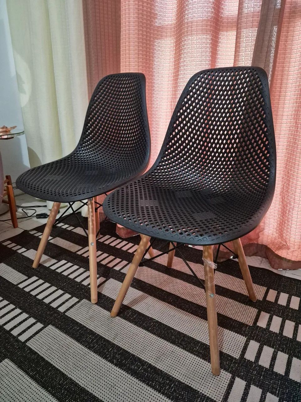 Duas cadeiras Eames - Foto 2