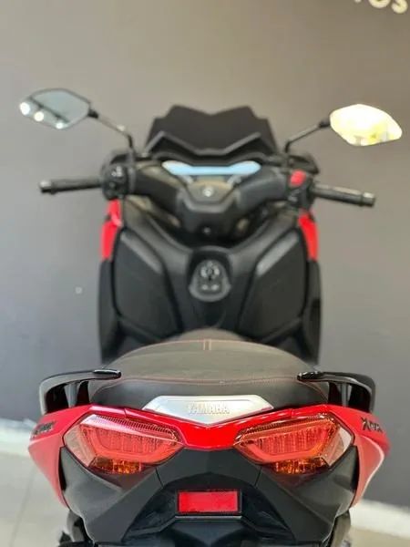 YAMAHA XMAX 2023 - Foto 3