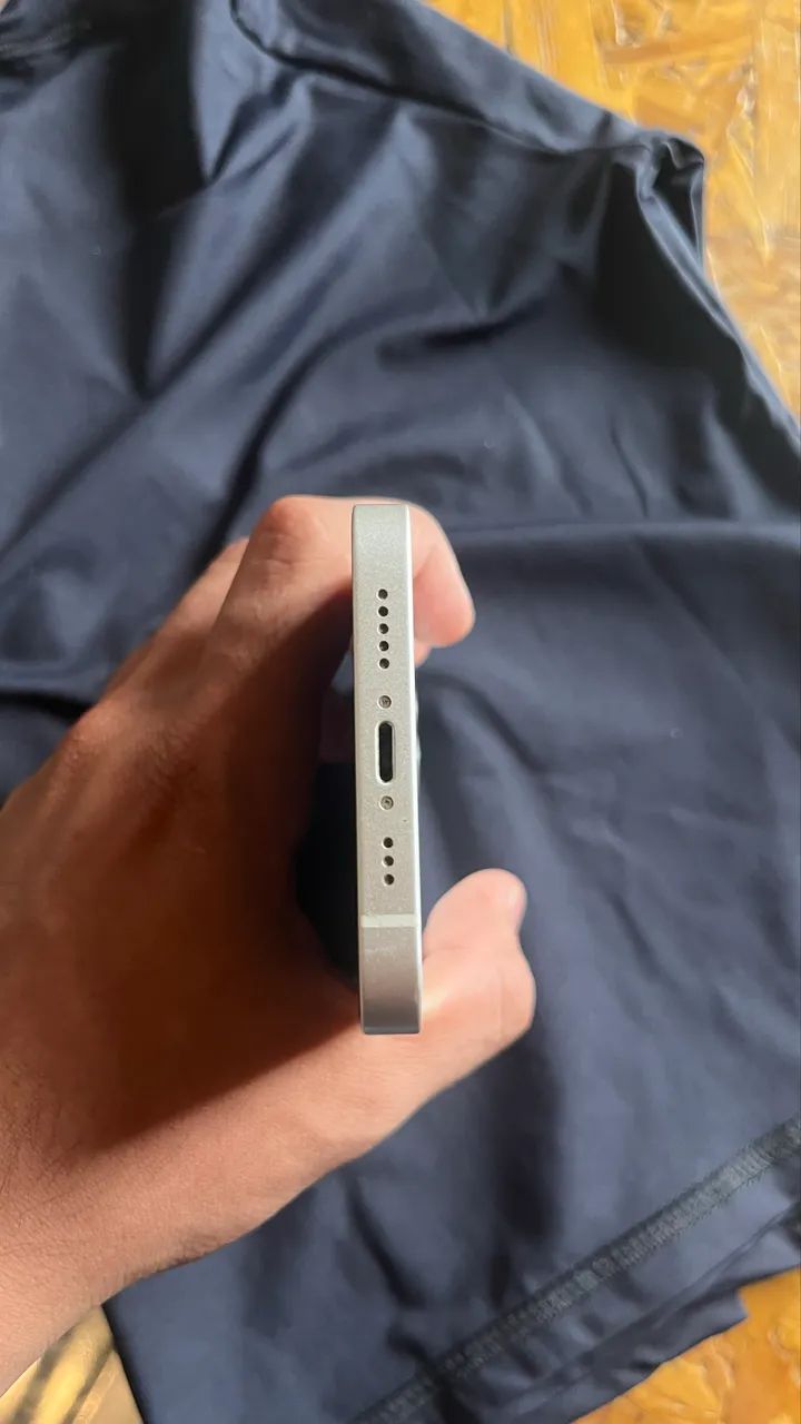 iPhone 14 - Foto 3
