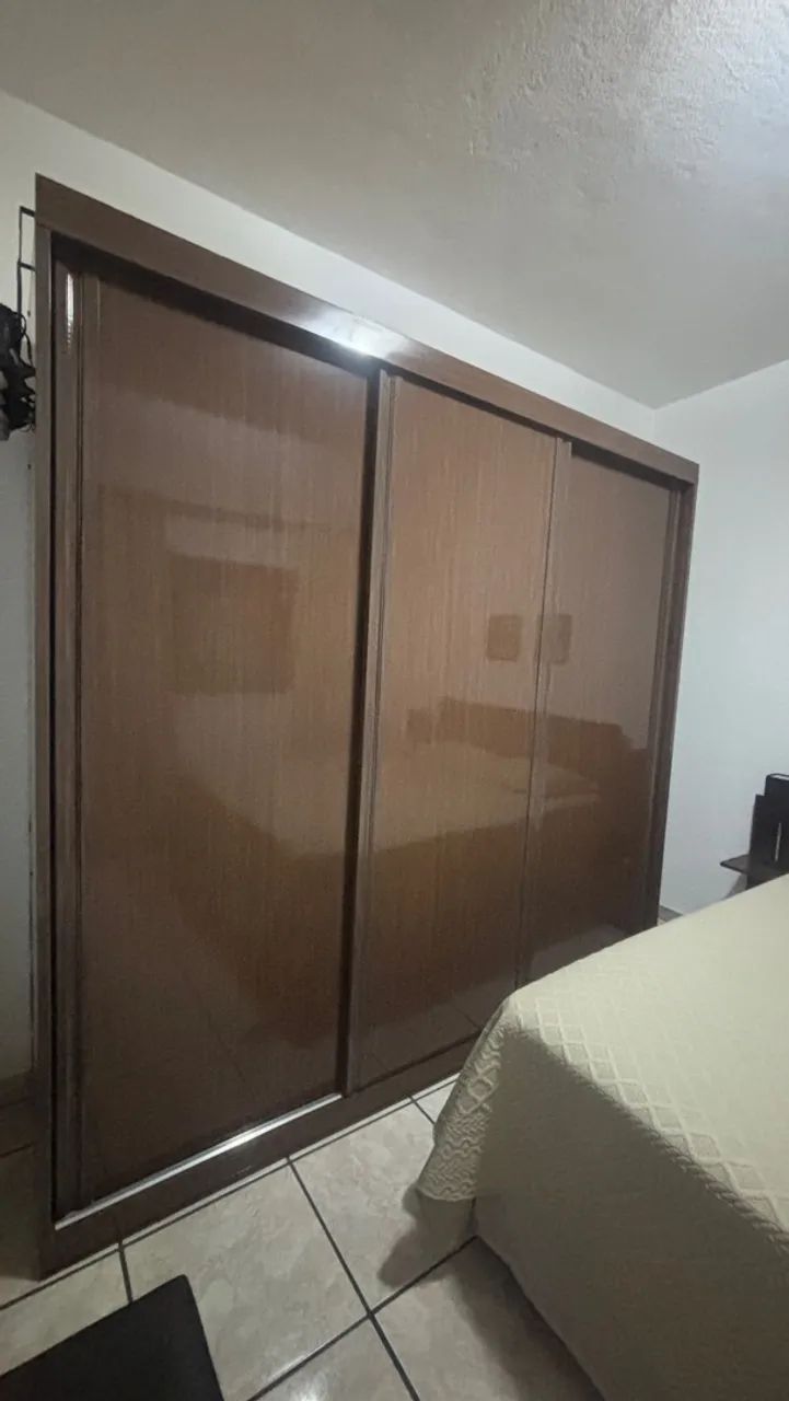 Guarda roupa com porta de correr