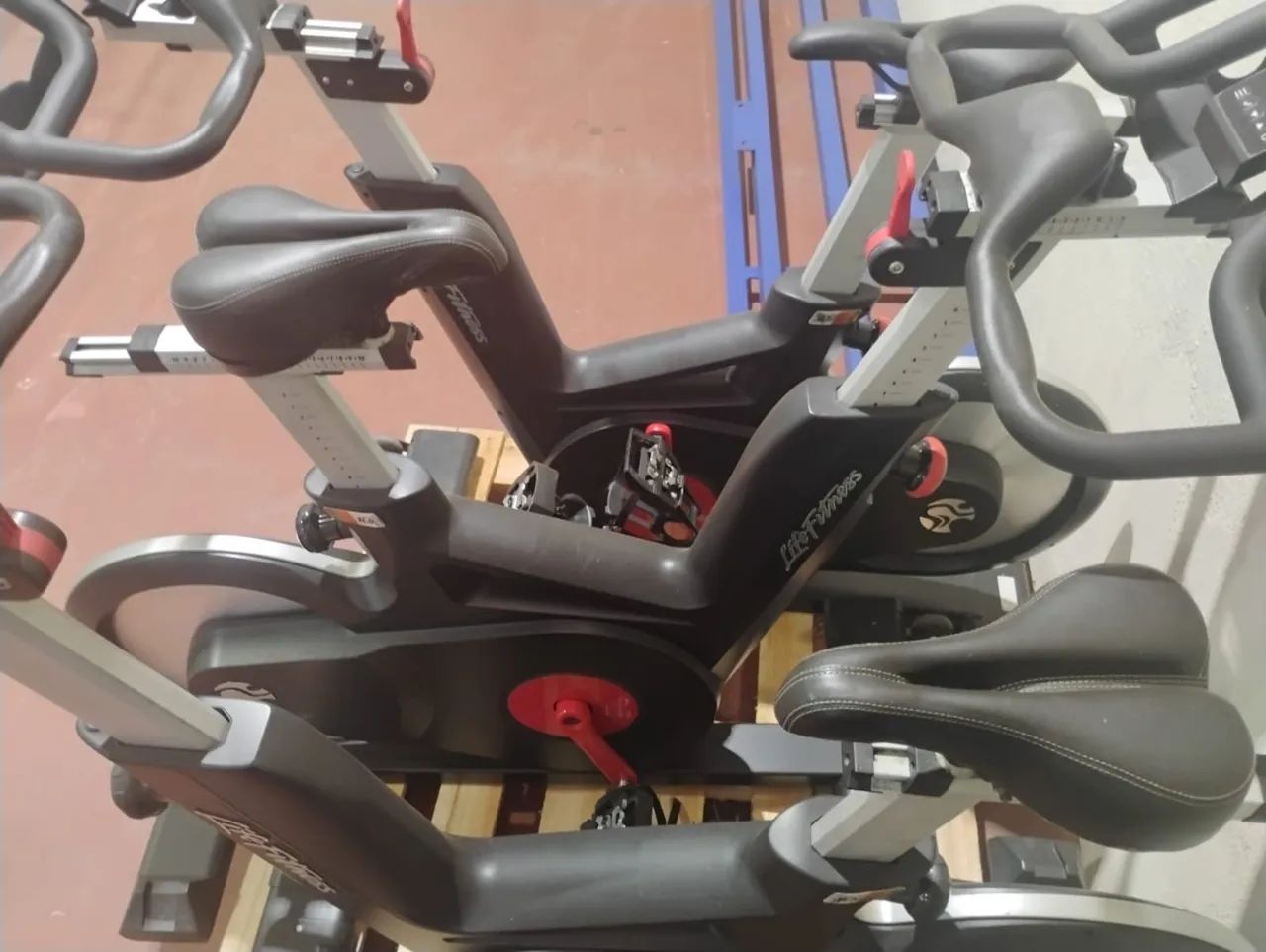 Bicicleta Spinning IC6 - Life - Foto 4