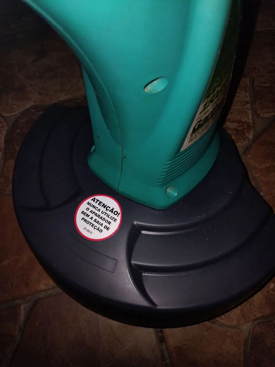 Máquina de cortar grama 
