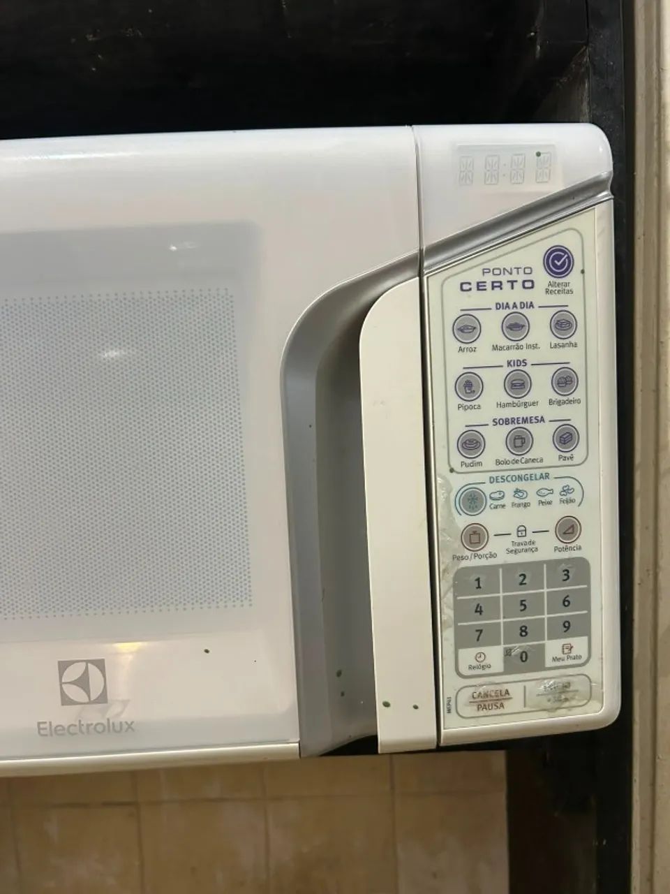 Microondas ELECTROLUX 31 LITROS - Foto 4