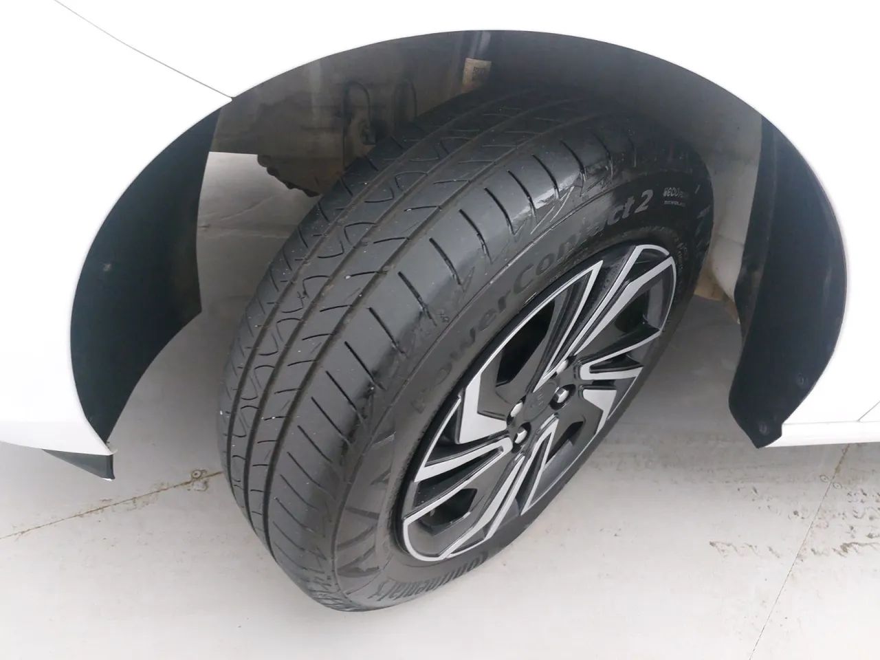Chevrolet Onix Plus LT 1.0 12V Flex Mec. 4P, foto 12 de 18