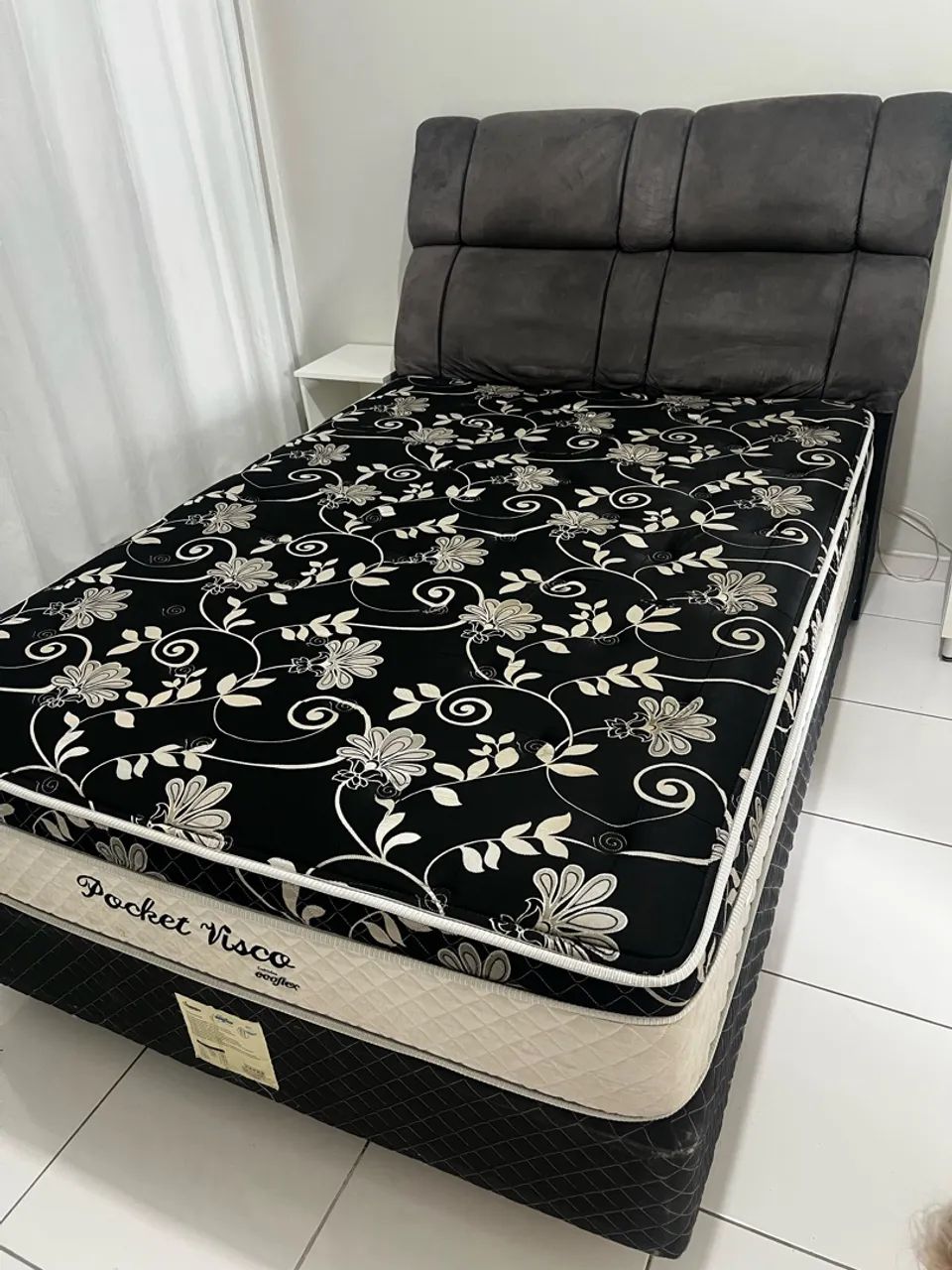 Cama Box de casal com cabeceira de Baú 