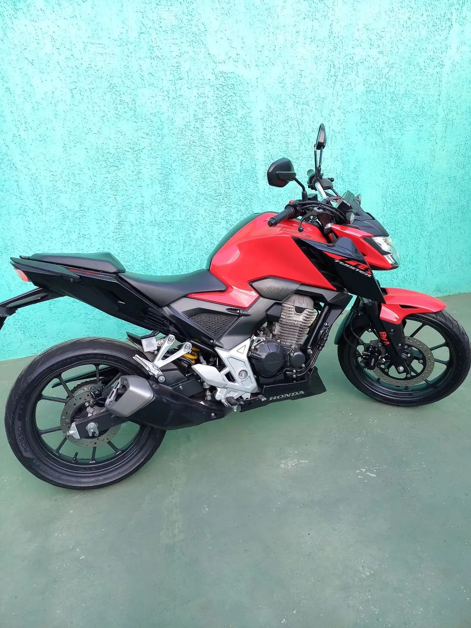 Vendo CB 300 