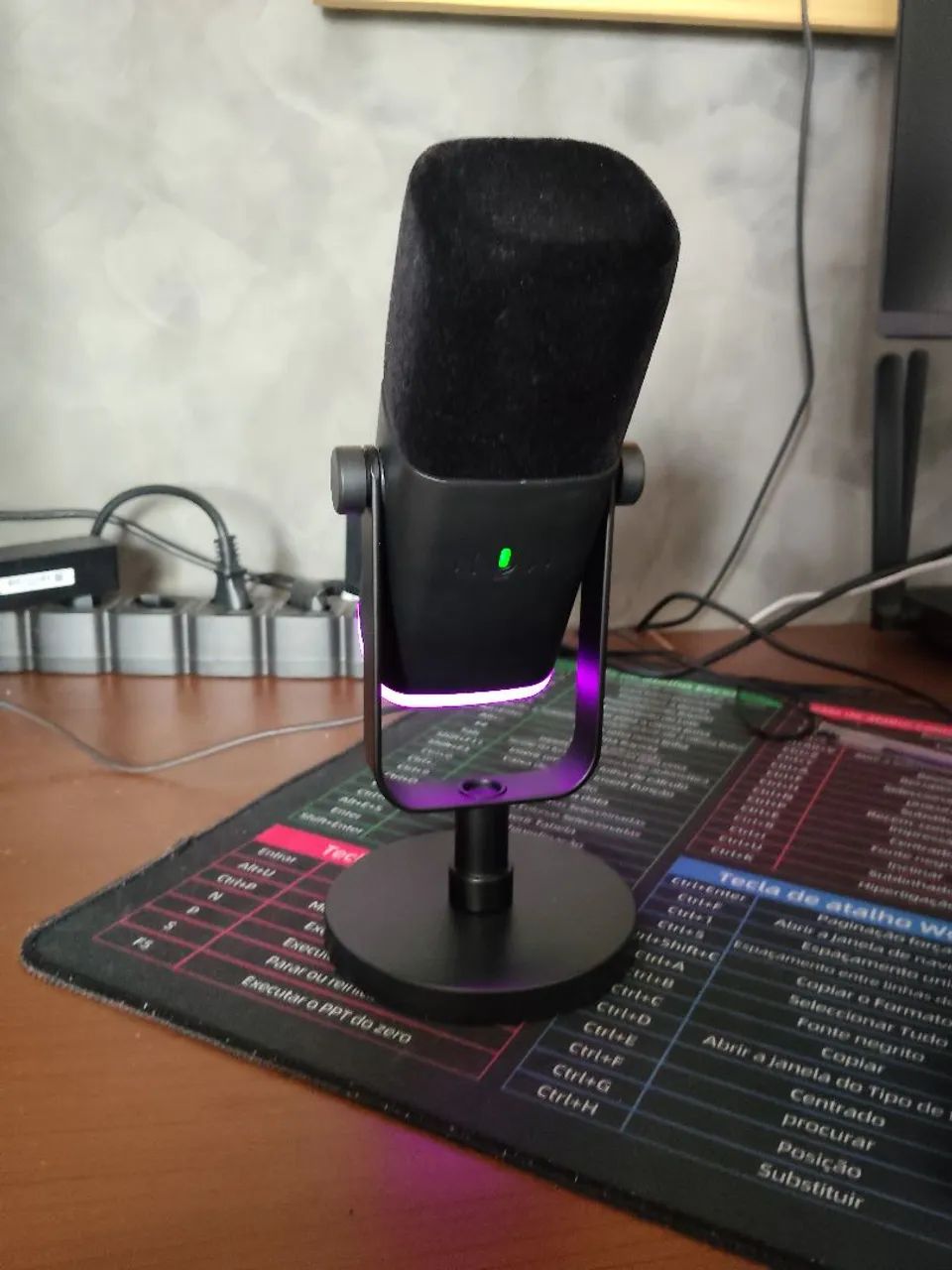 Microfone FIFINE AM8 USB/XLR Dinâmico Cardioide - Preto - Foto 4
