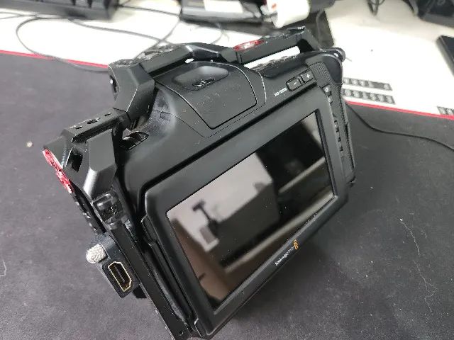Câmera Blackmagic Pocket 6K Pro
