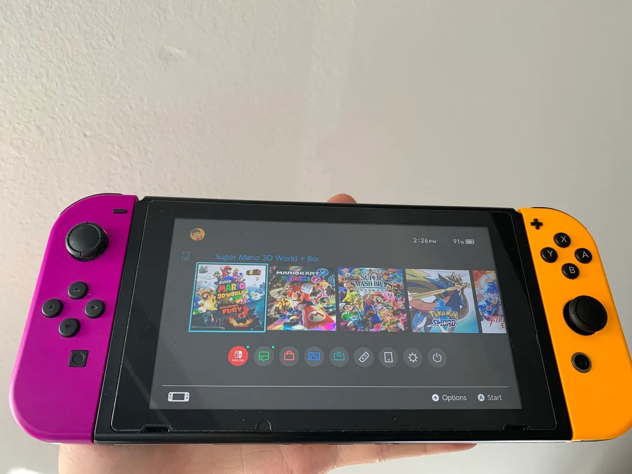 Nintendo Switch + 3 Jogos (Sem Dock para TV) - Consoles de Vídeo