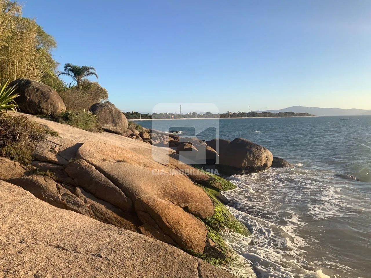 Terreno em frente ao mar da Praia da Daniela - Foto 3