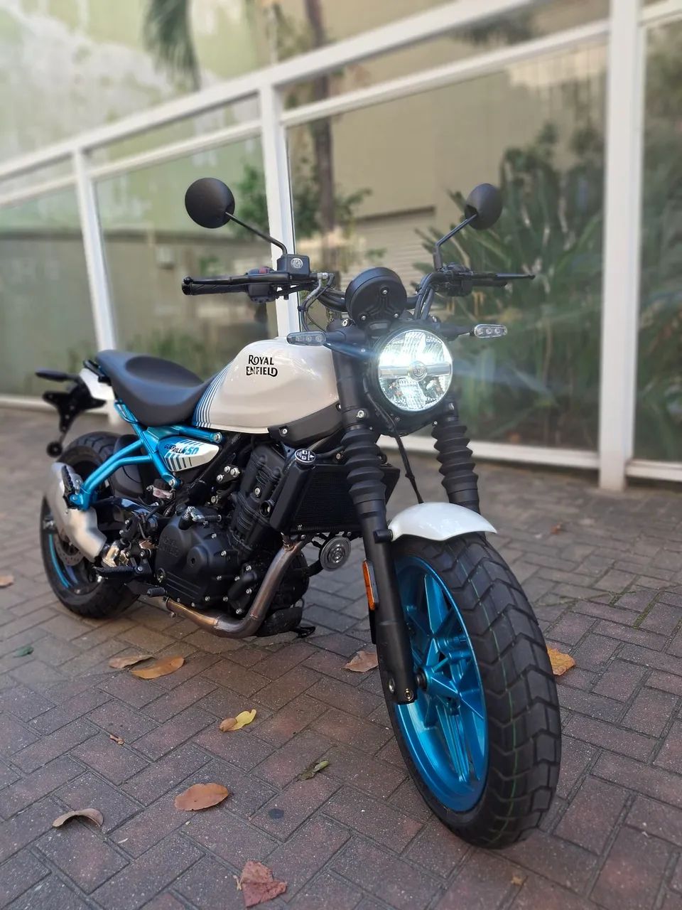 Guerrilla Brava Blue 450cc - Amanda 