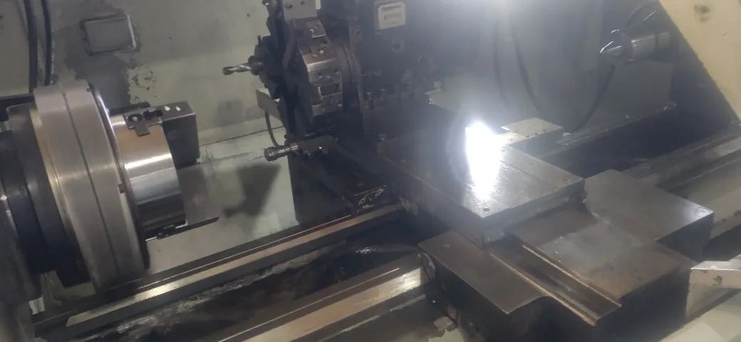 TORNO CNC MARCA NARDINI MODELO LOGIC 195 III - Foto 4