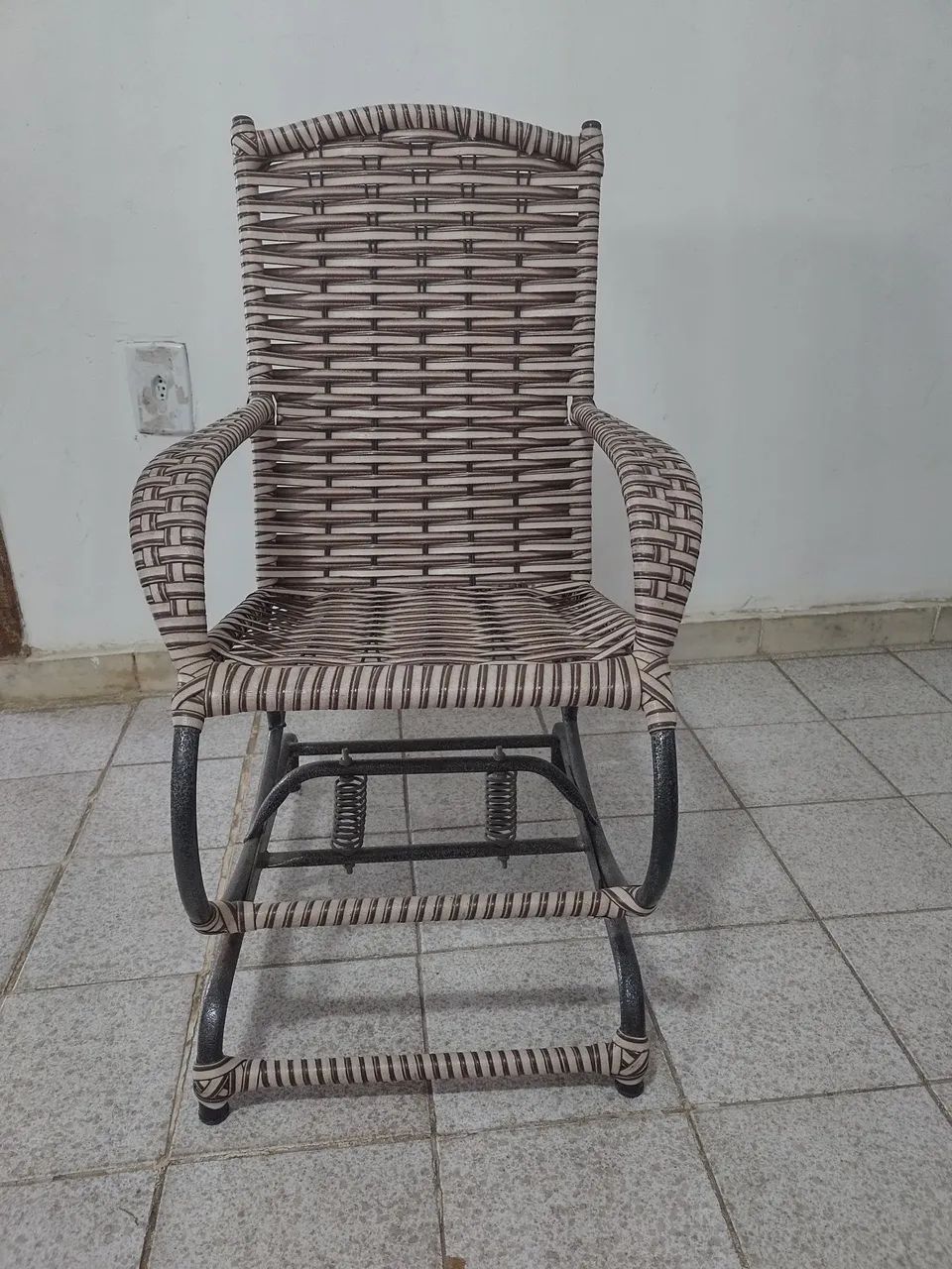 Cadeira de balanço infantil 