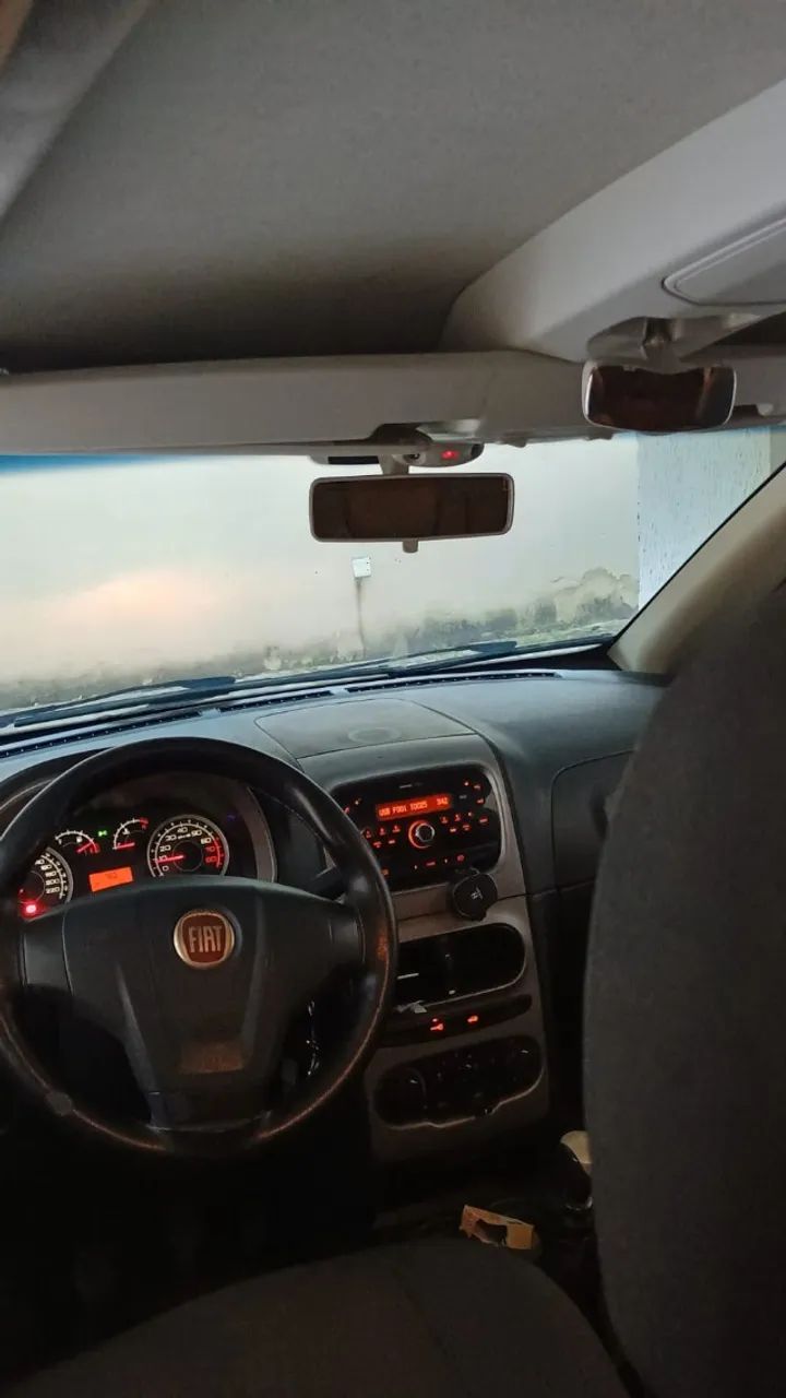 Fiat Idea Attractive 1.4 Fire Flex 8V 5P 2014