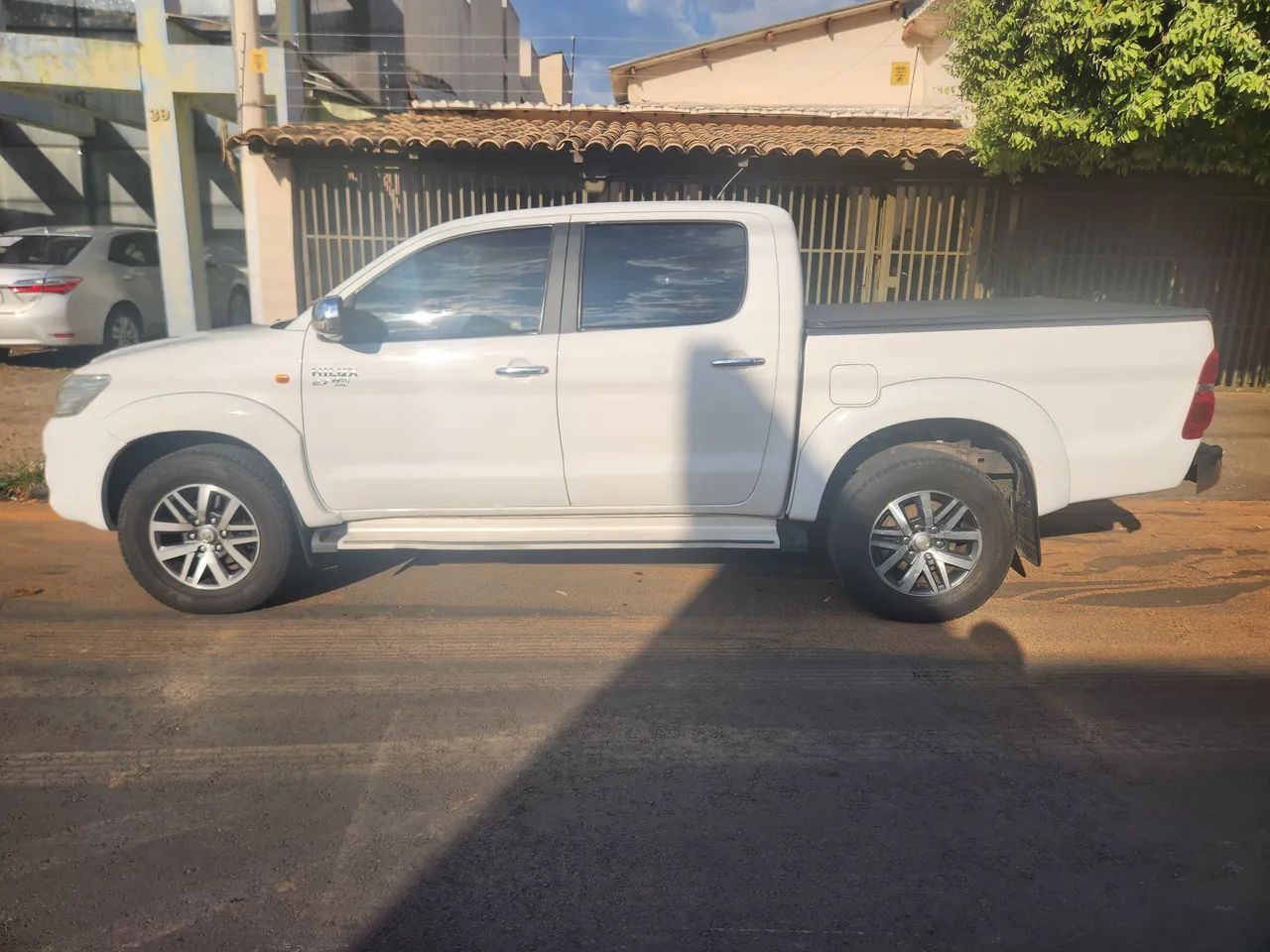Toyota Hilux CD SR 4X2 2.7 16V/2.7 FLEX AUT. 2013