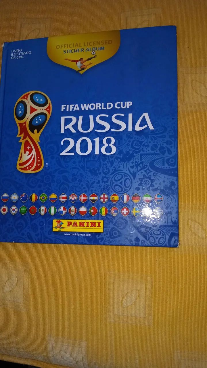 Lote com dois álbuns copa 2018 no estado. - Foto 5
