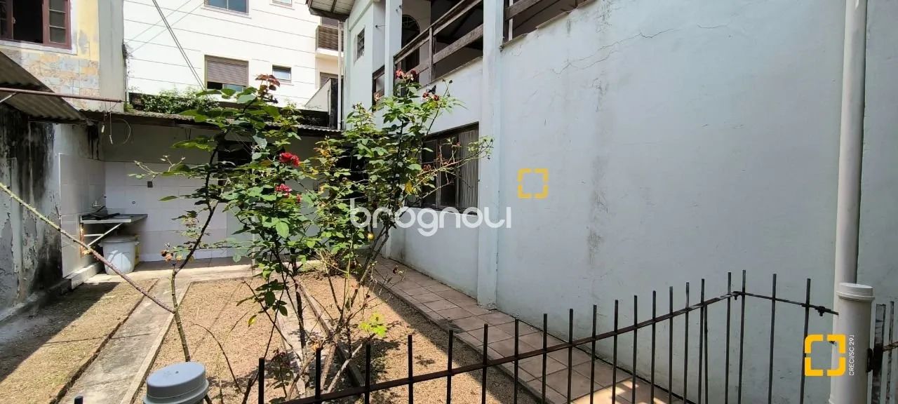 Casa a venda com 3 quartos sendo 1 suíte master e edícula com mais 2 quartos no Balneário  - Foto 4