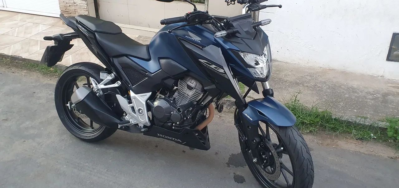 Moto Nova CB300F 