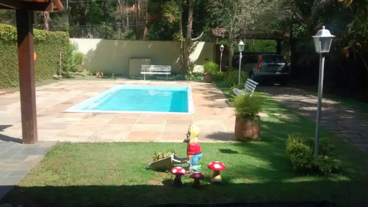 Araras - Casa com 4 quartos, piscina . Oportunidade !