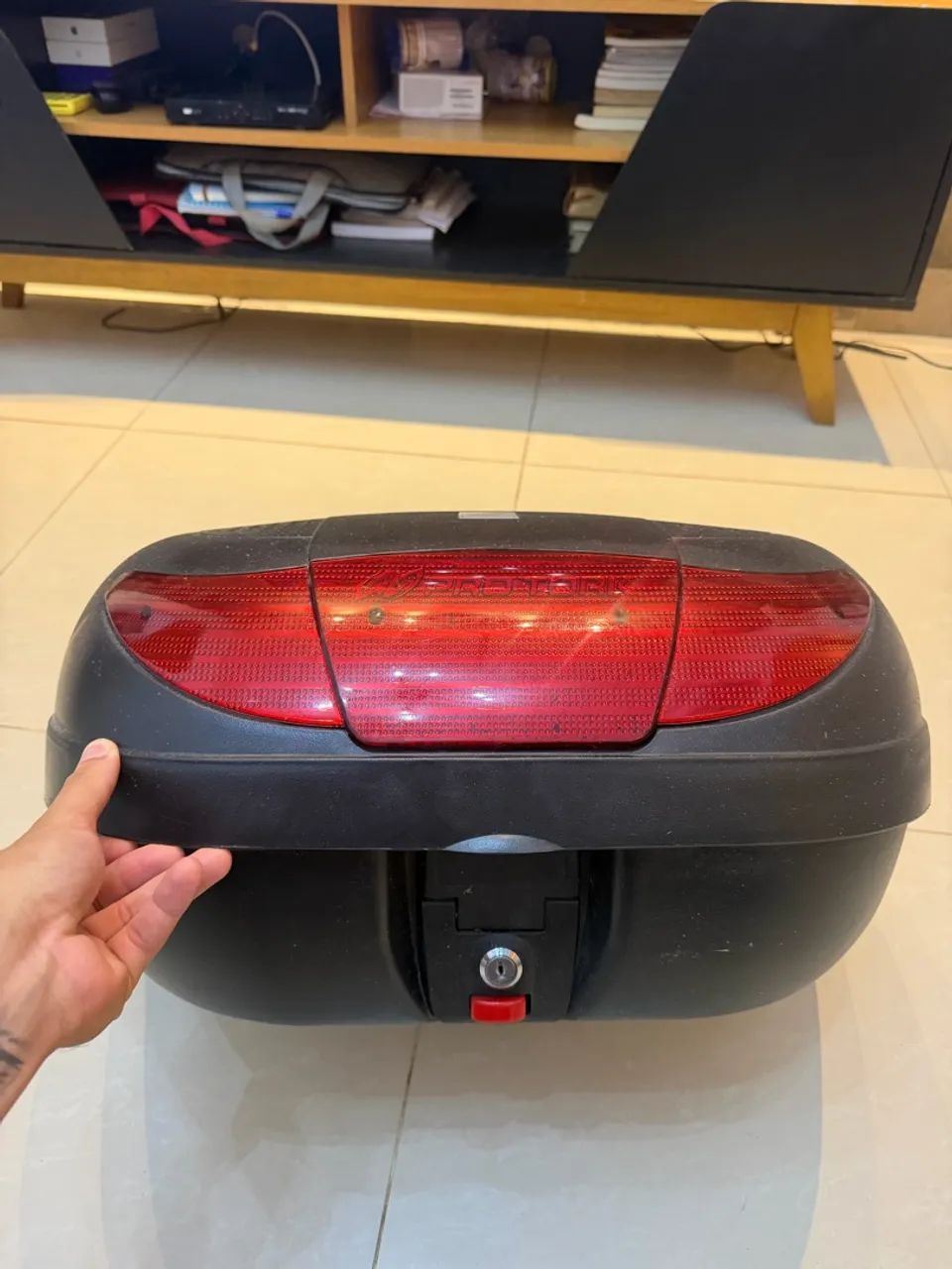 Baú de moto tork 35L - Foto 2