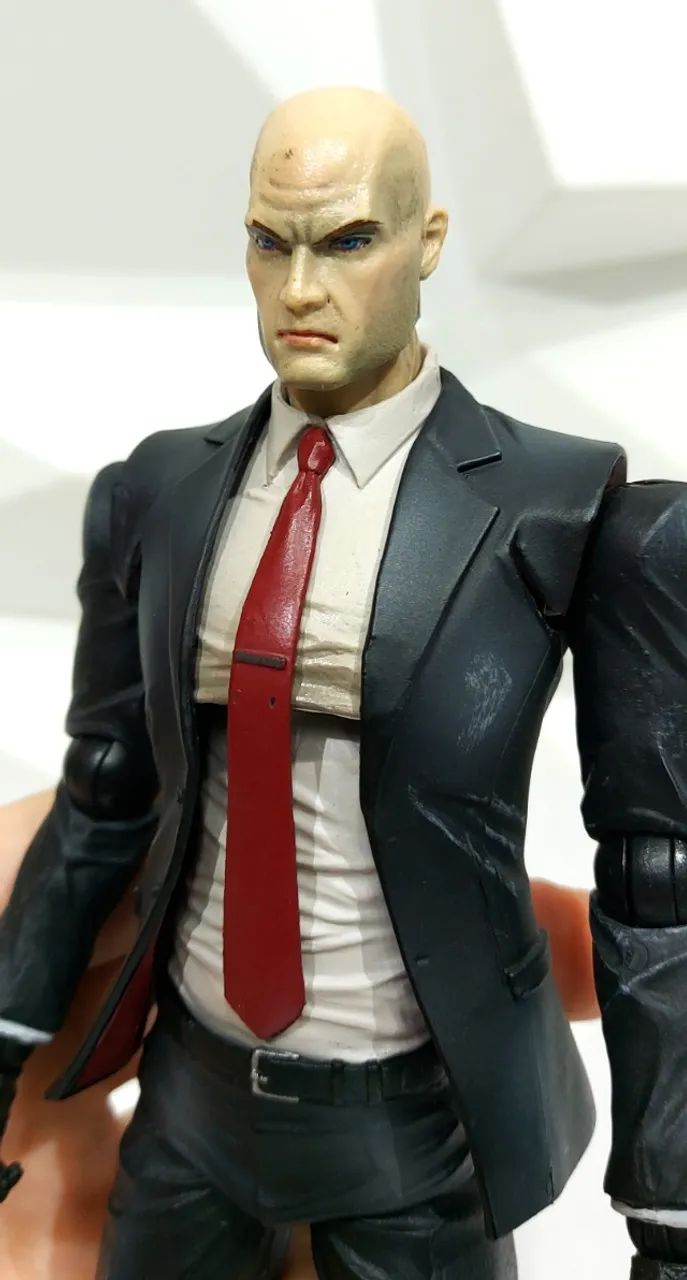 Hitman Absolution Agent 47 Play Arts Kai Original RESERVADO