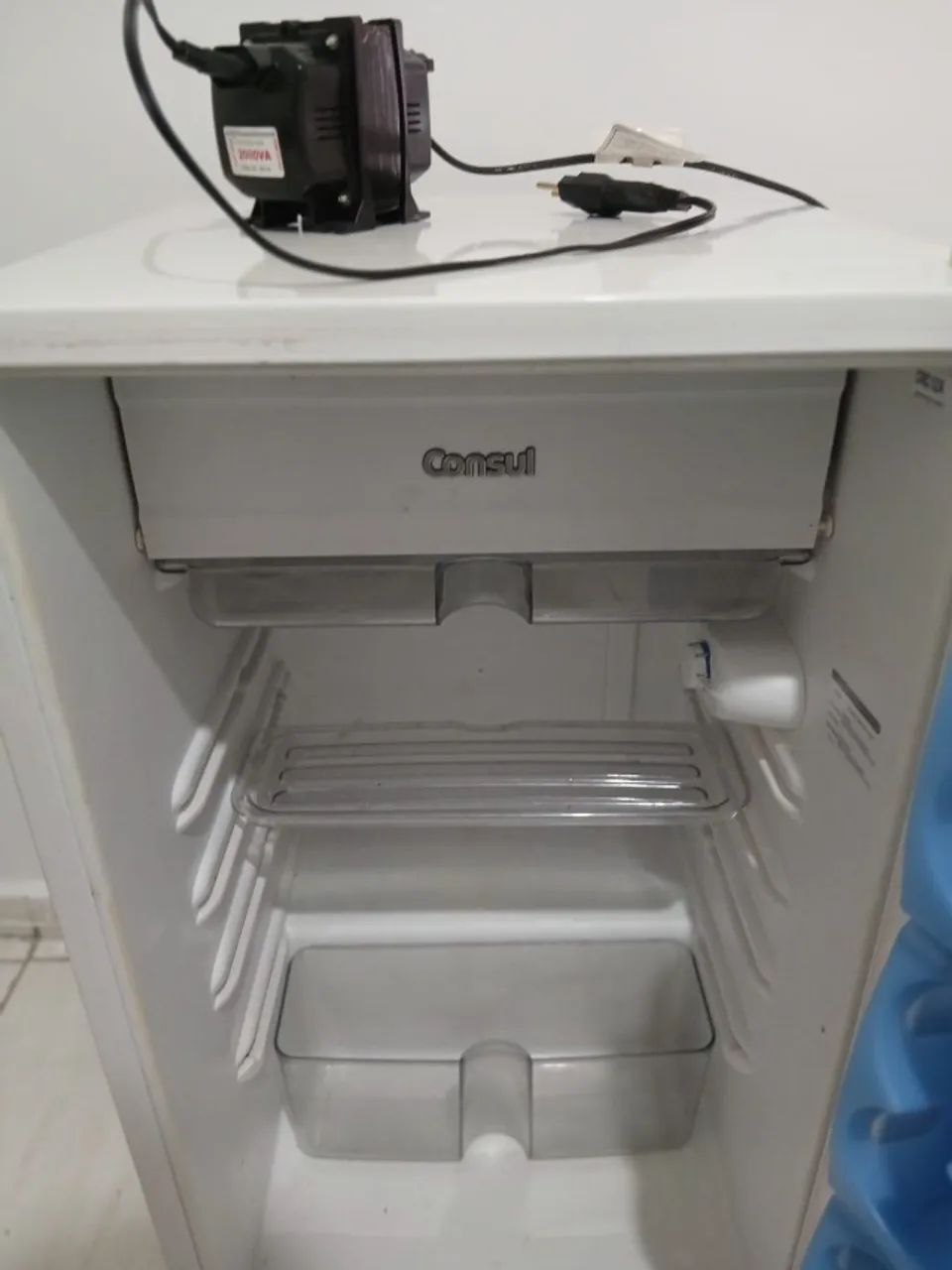 Frigobar consul 120L + Transformador 2000VA