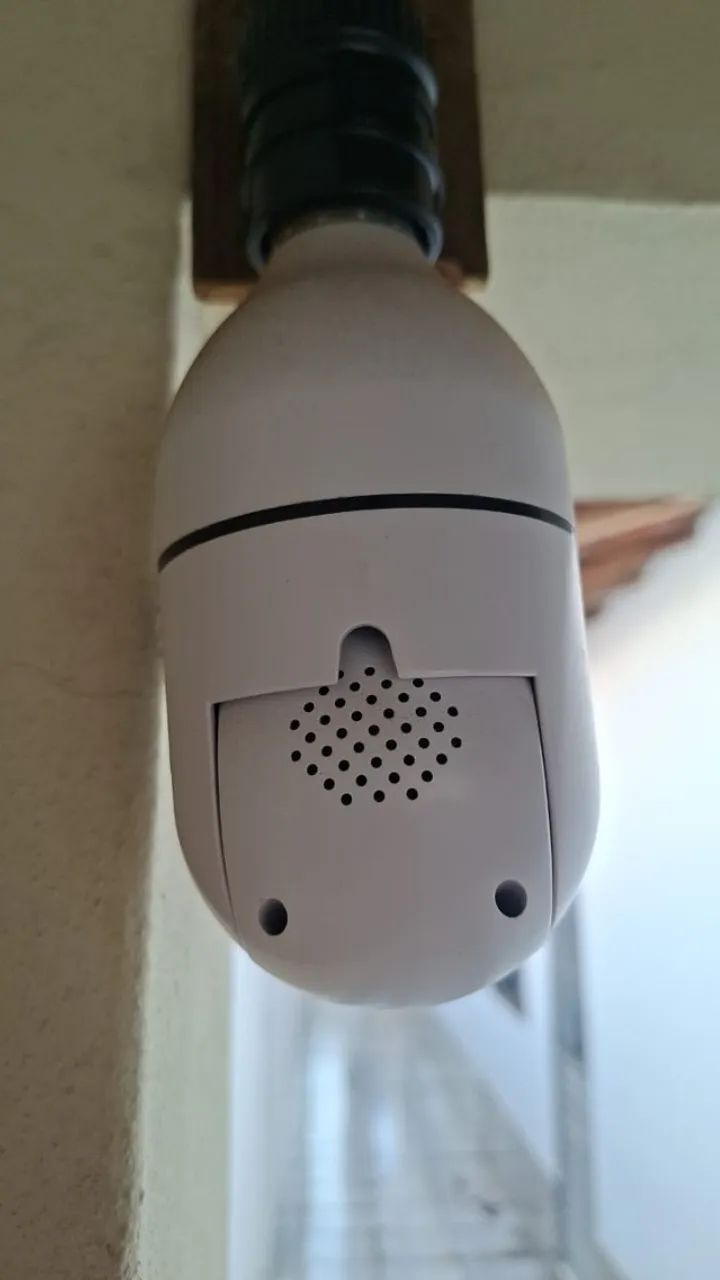 Câmera Wifi estilo lâmpada - Foto 3