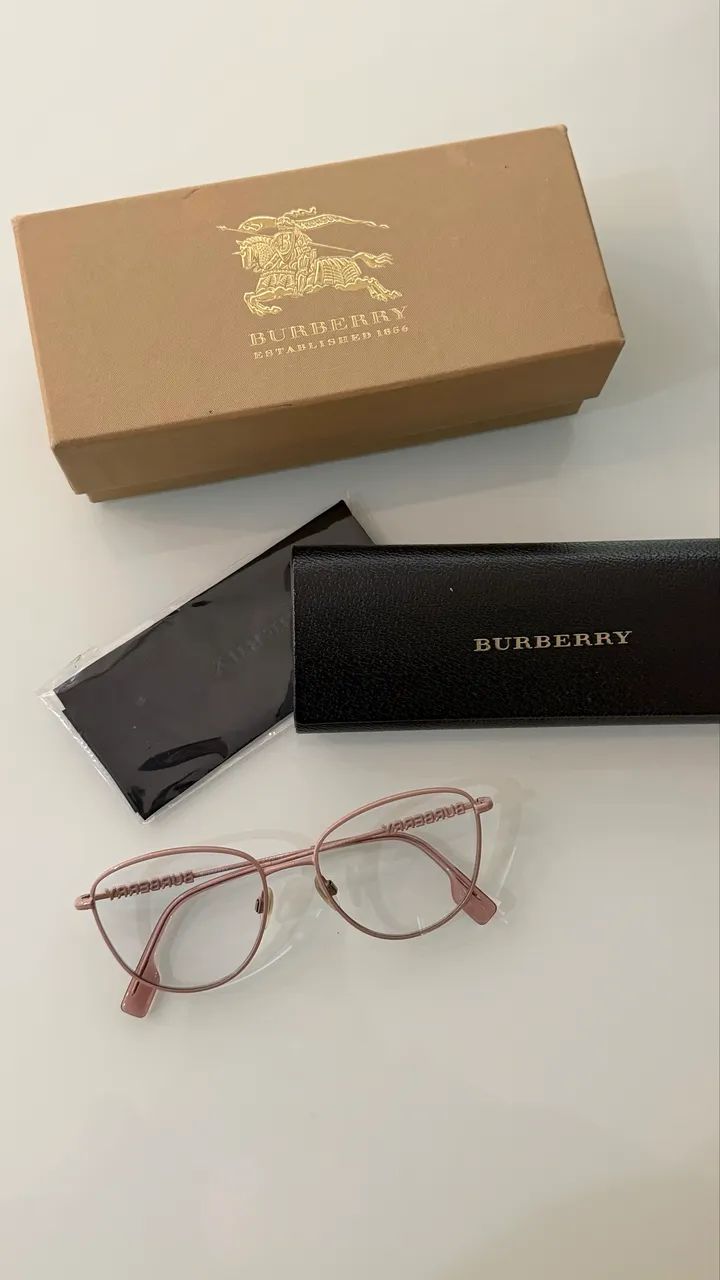 Vendo armação Burberry original 