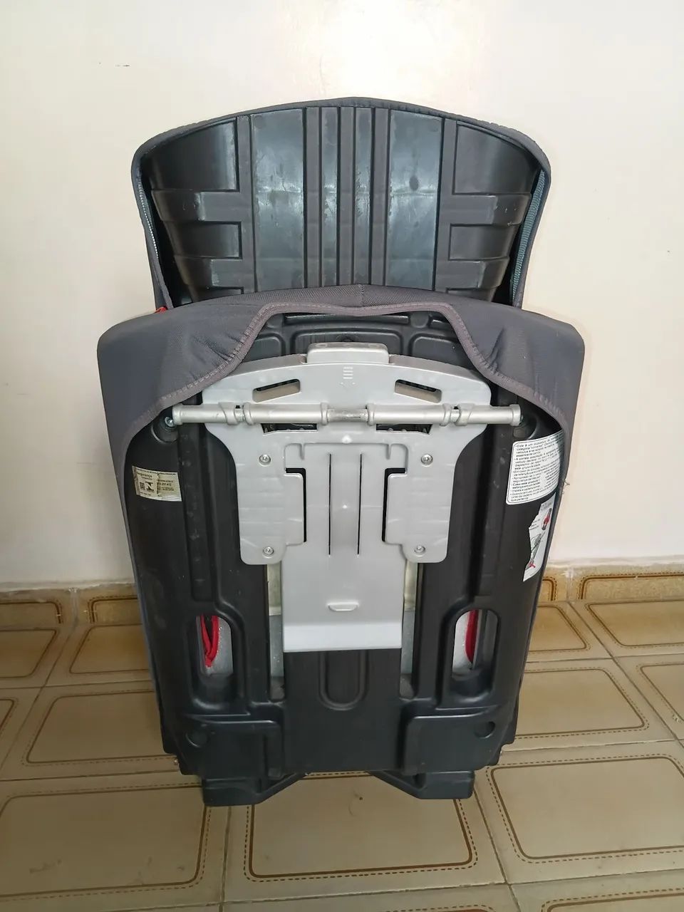 Cadeirinha Burigotto para crianças de 15 a 36 Kg. Não entrego, retirar no Jardim América.. - Foto 2