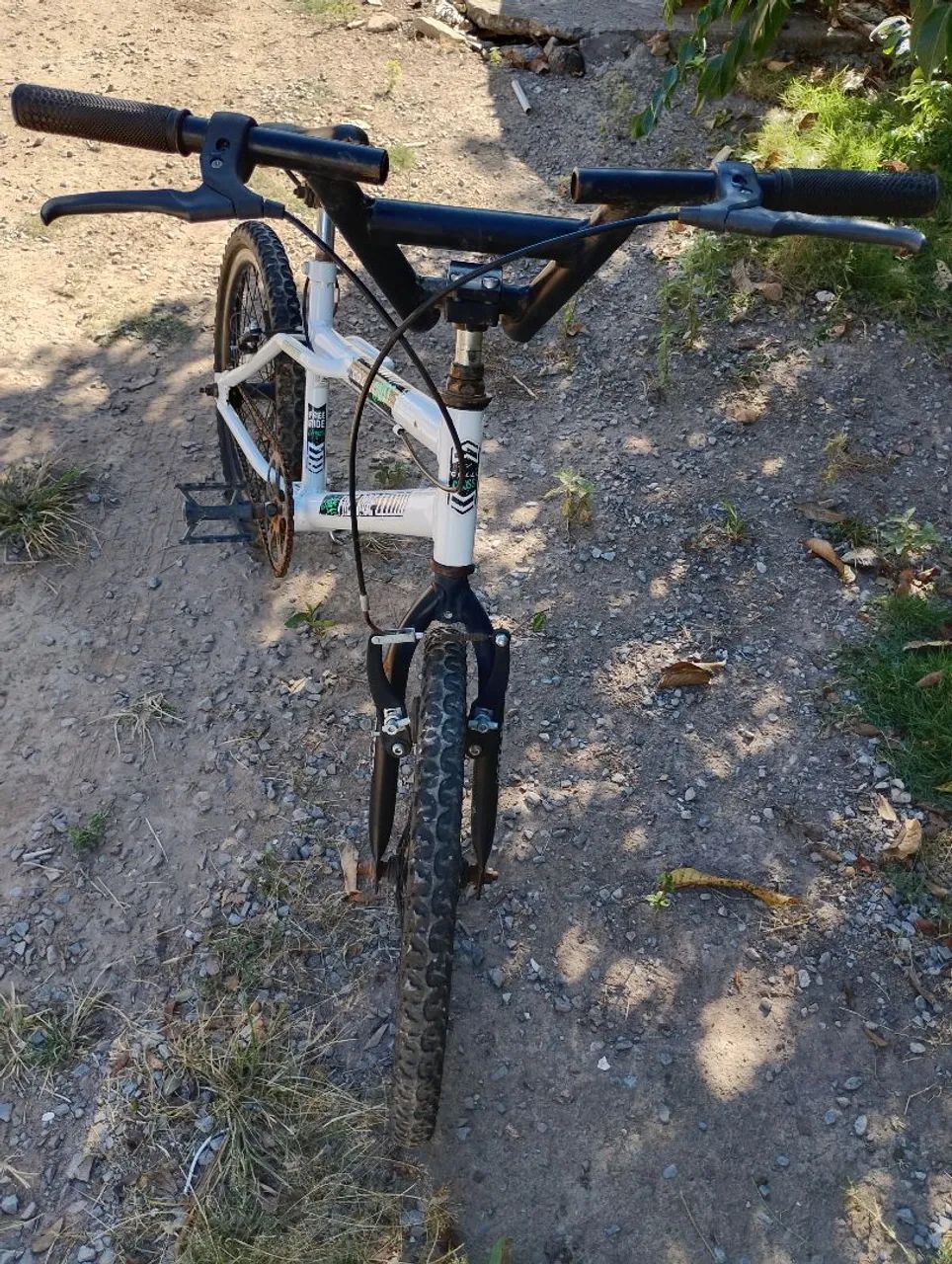 Vendo bicicleta colli cross aro 20 