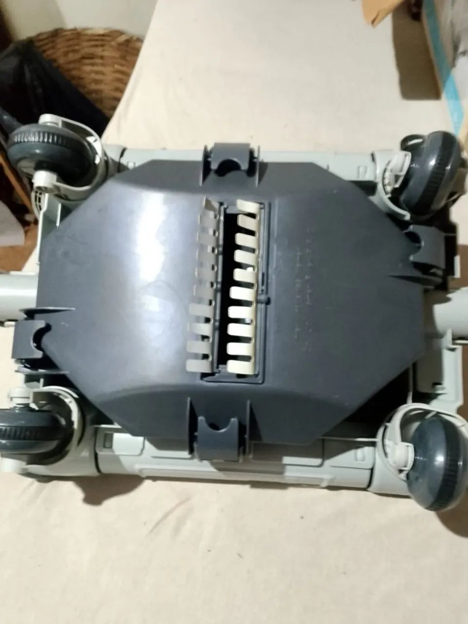 ROBÔ ASPIRADOR DE PISCINA r$ 700 - Foto 3