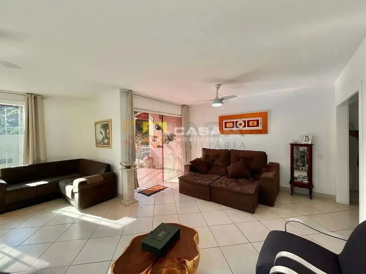 Casa de 3 Quartos (Suíte) em Fradinhos