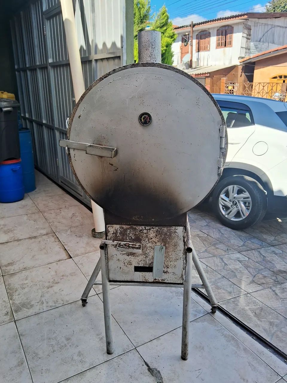 Vendo churrasqueira 