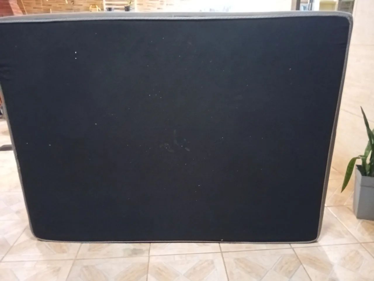 Base de cama box para doação 