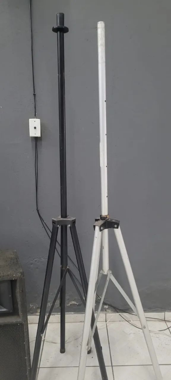MESA DE SOM COM 2 CAIXAS E 2 PEDESTAIS - Foto 4