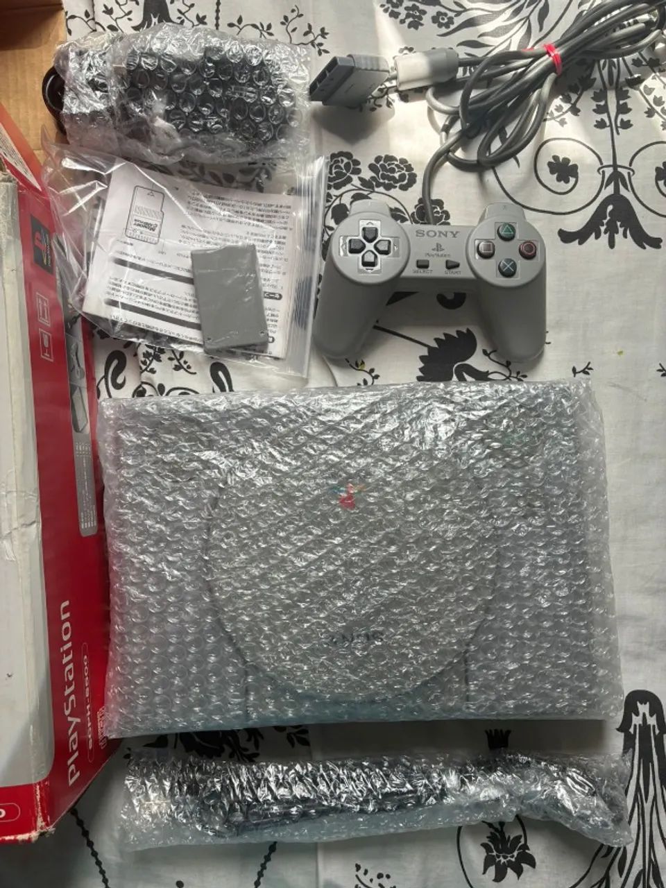 PlayStation SCPH-5500 com caixa, cabos, fonte, cartão de memoria e controle, tudo original - Foto 5