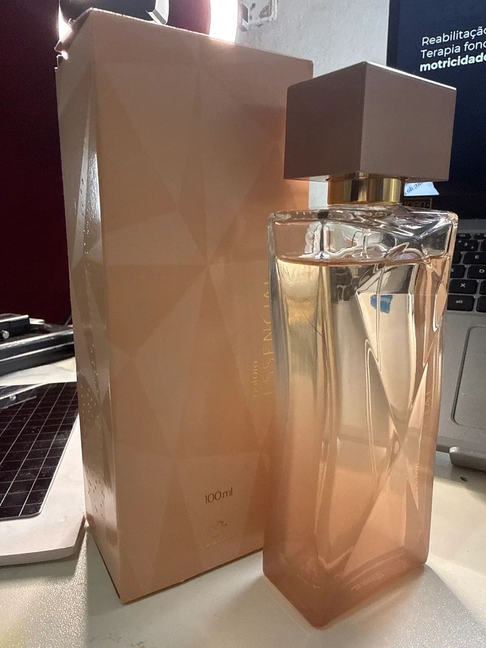 Perfume Essencial - Venda ou Troca  - Foto 2