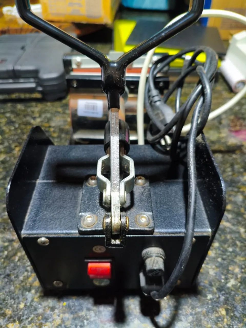 Vendo Prensa Térmica para Sublimação de Canecas DEKO - Foto 2