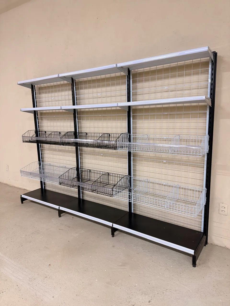 Vendo essas gôndolas  - Foto 3
