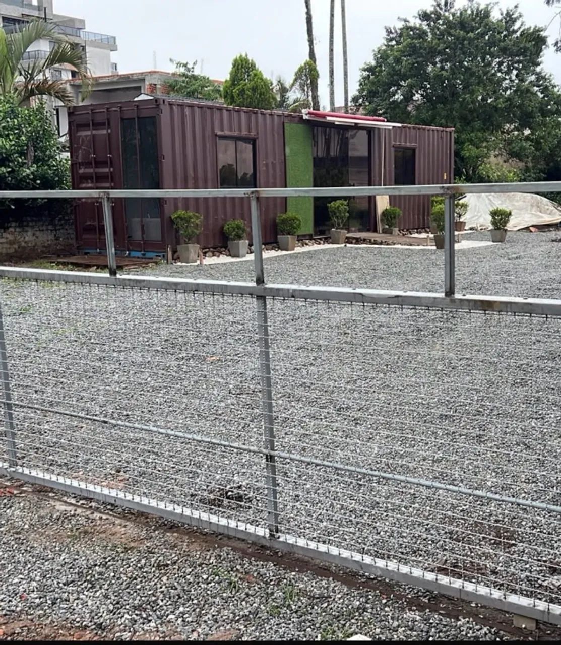 Alugo Casa Container  
