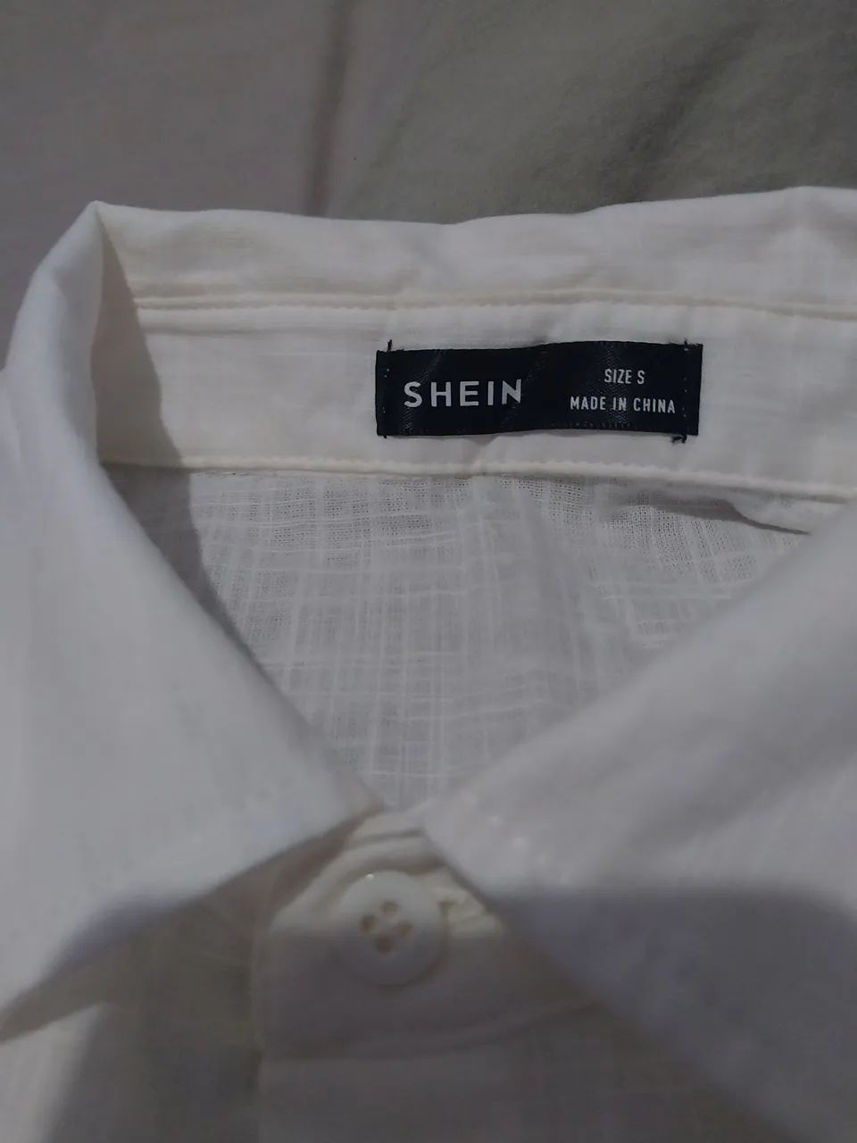 Camisa de botão branca - Foto 2
