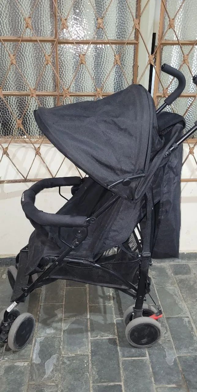 Carrinho de bebê Voyage Park preto - Foto 2