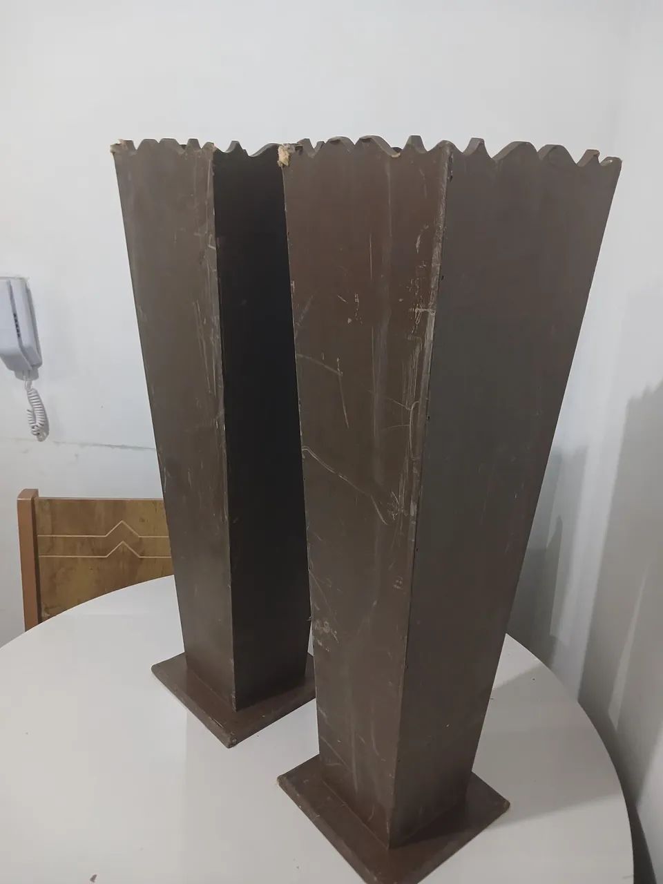 Vendo 2 cachepos de caso  em mdf rustico - Foto 4
