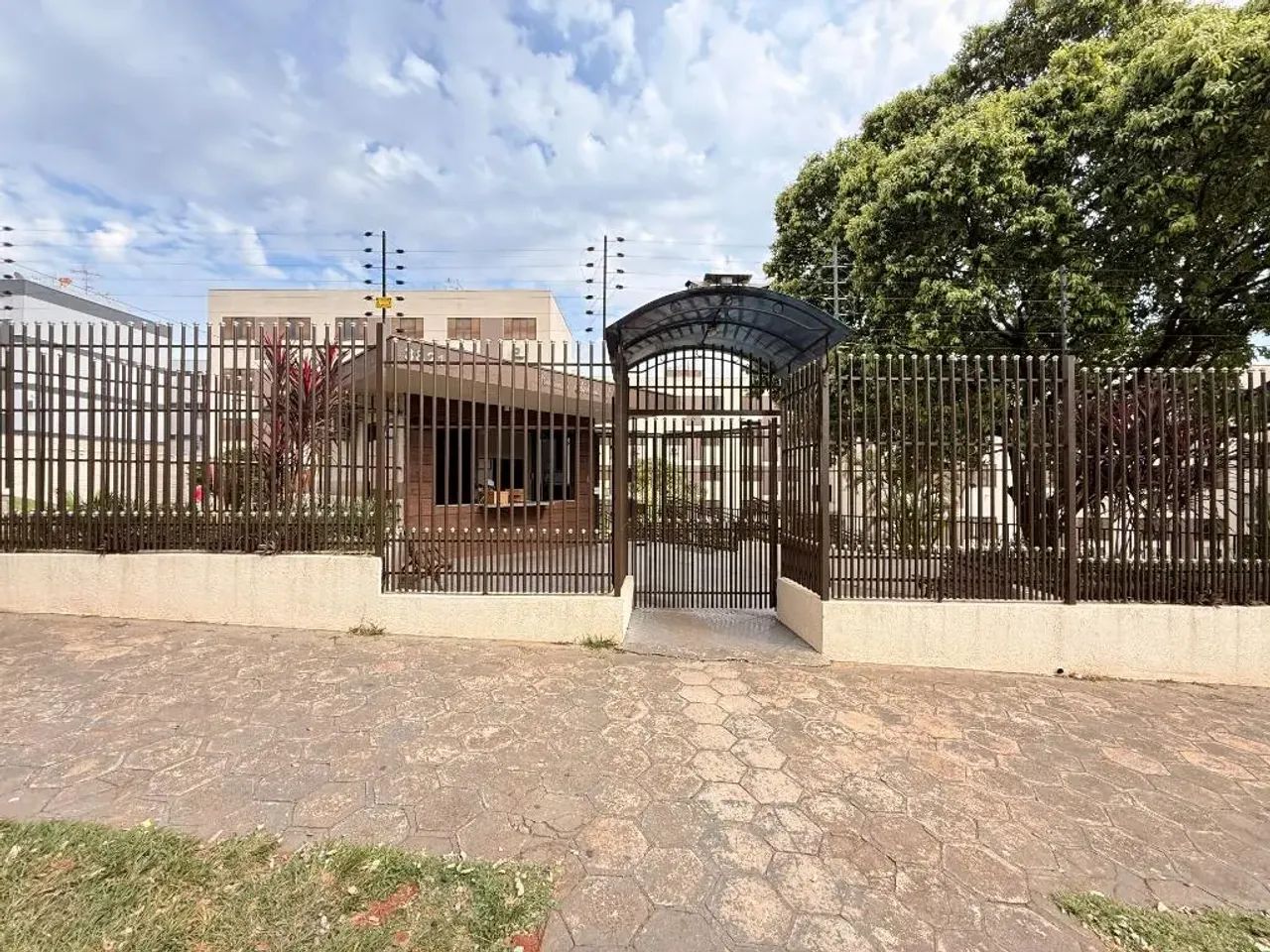 Apartamento para alugar em Maringá, Parque Residencial Cidade Nova, com 3 quartos, com 79.