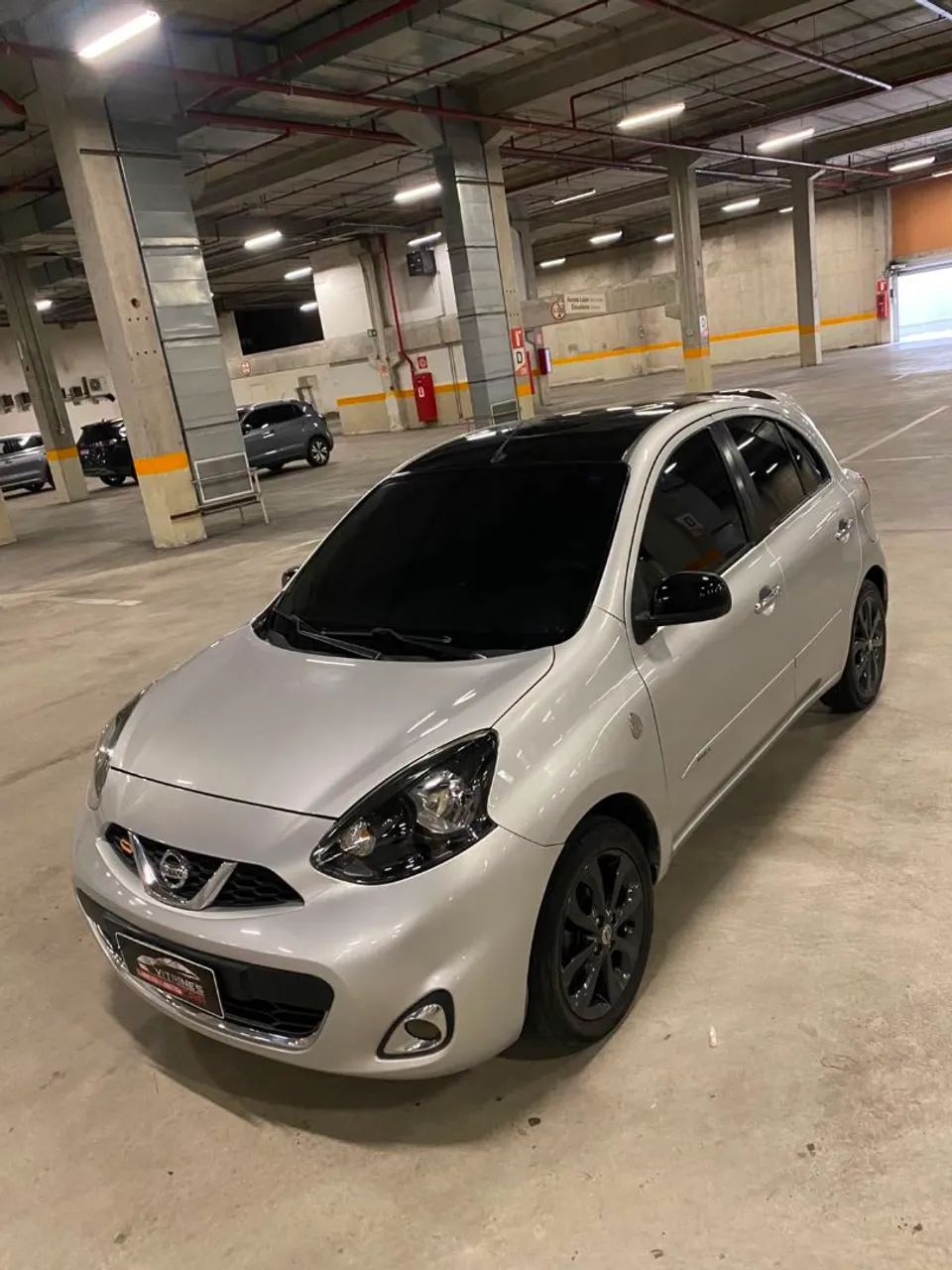 Nissan March 2016