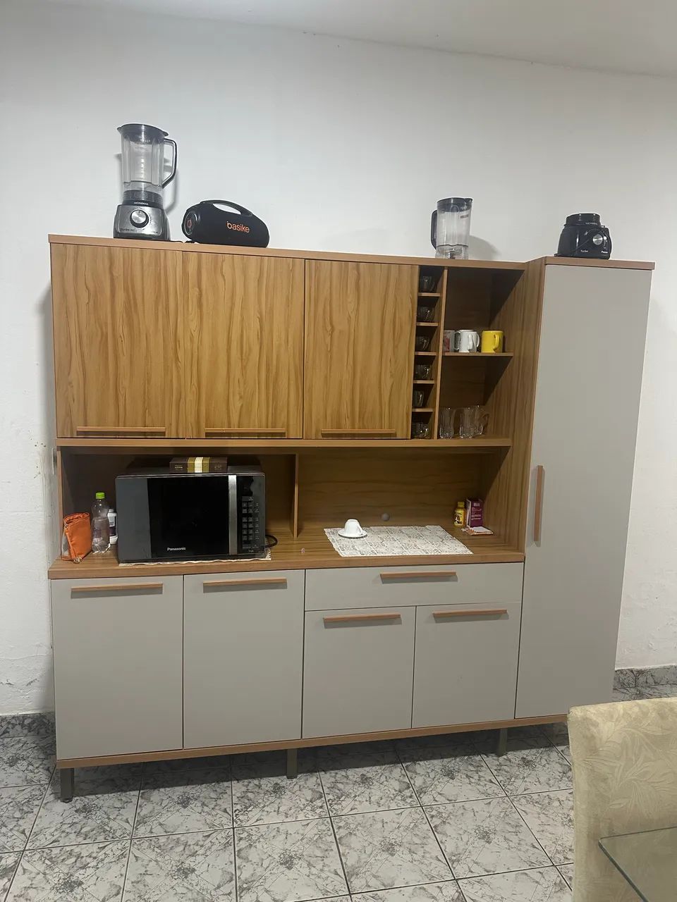 VENDE-SE ARMÁRIO 
