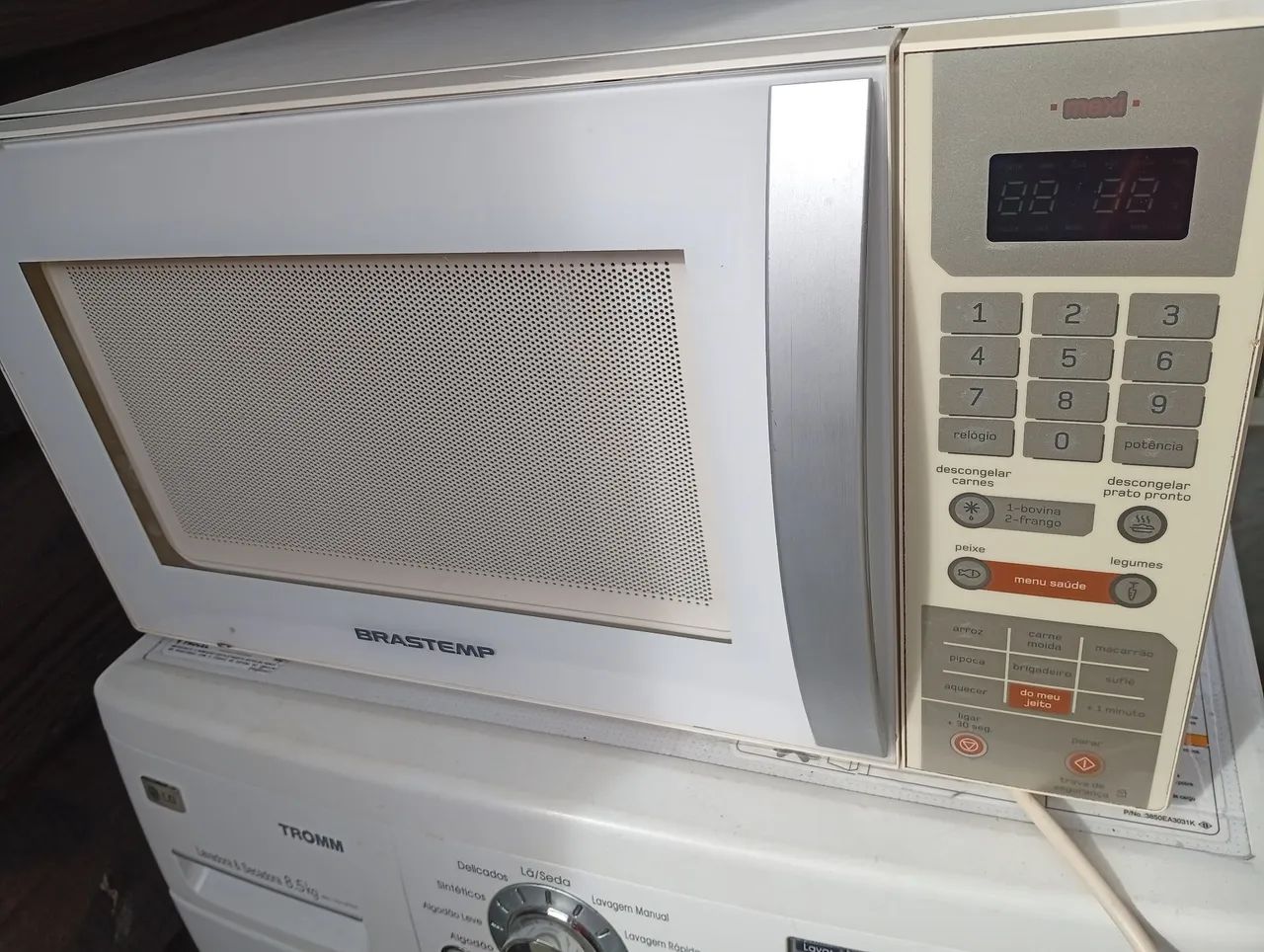Microondas Brastemp 30 litros funcionando perfeitamente  - Foto 3